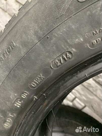 Michelin X-Ice XI3 215/65 R16