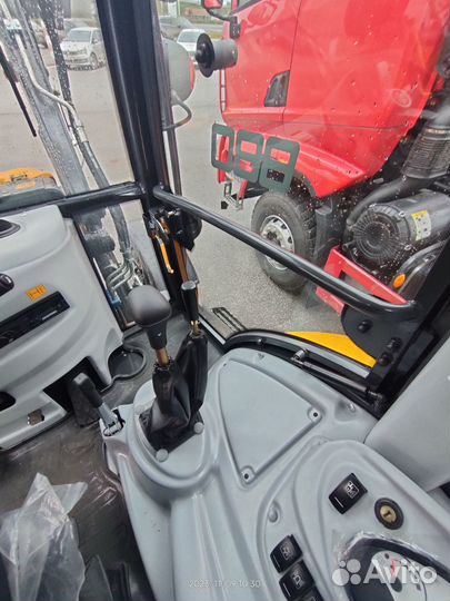 Экскаватор-погрузчик ELAZ BL-880, 2023