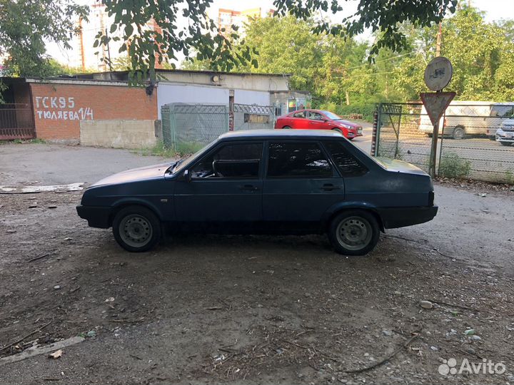 ВАЗ 21099 1.5 МТ, 1997, 300 000 км