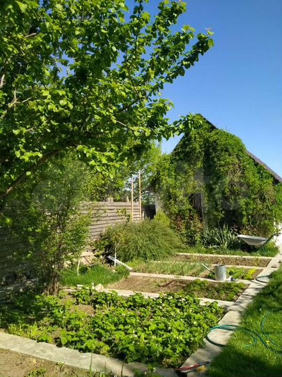 Дом 185,7 м² на участке 6,2 сот.