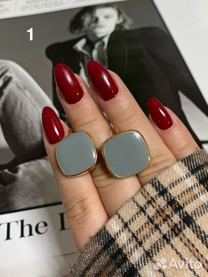 Сережки женские