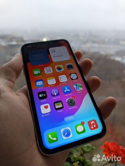 iPhone 11, 128 ГБ