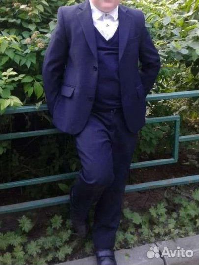 Школьный костюм Truvor увеличен.полноты 134 размер
