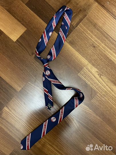 Школьный жилет,галстук №82 Развитие