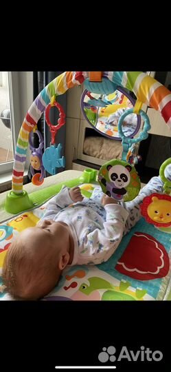 Развивающий коврик fisher price с пианино