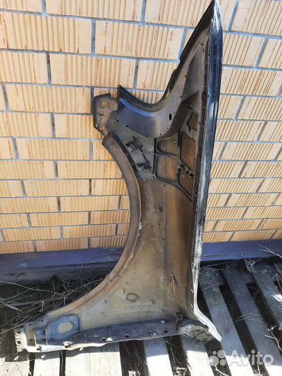 Переднее правое крыло Volkswagen Touareg