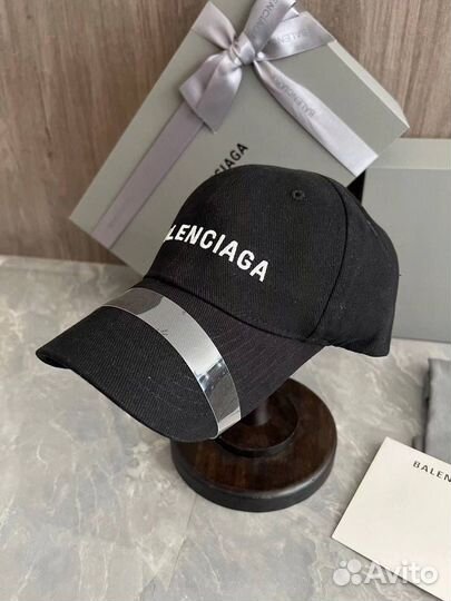 Бейсболка Balenciaga