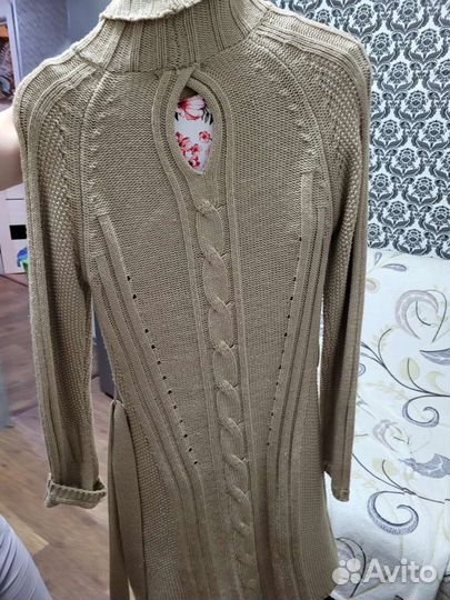 Платье очень красивое