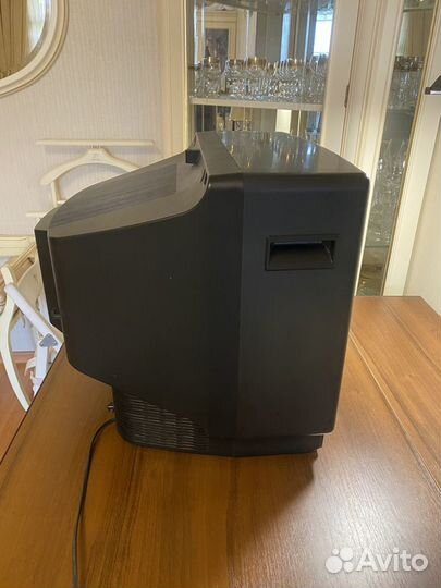 Телевизор Sony trinitron