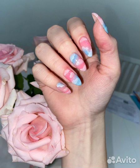 Маникюр. Педикюр