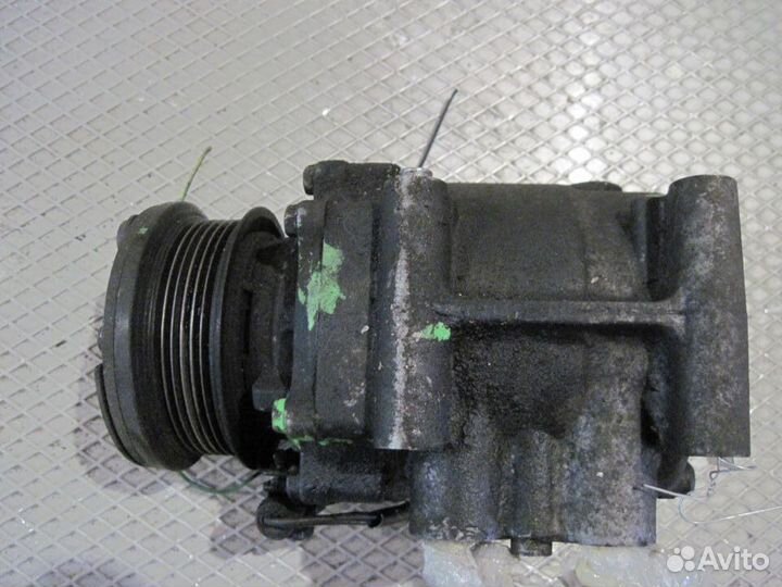 Компрессор кондиционера Ford Focus, бензин