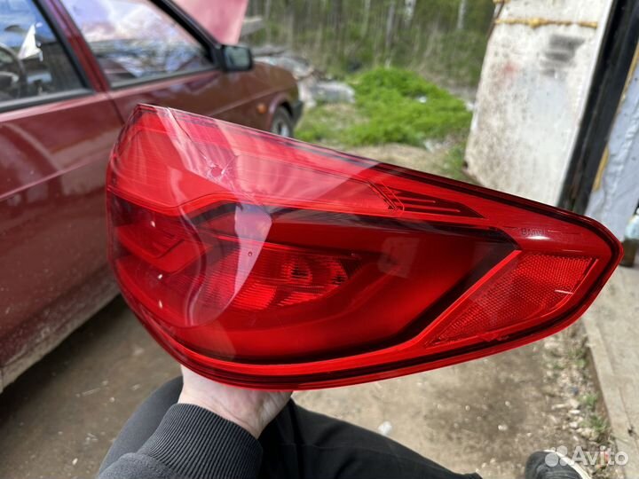 Задний правый фонарь BMW G30