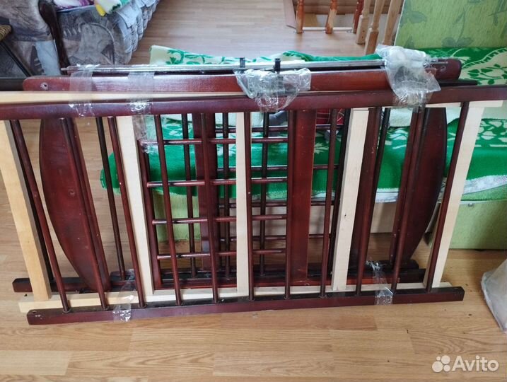 Кроватка детская