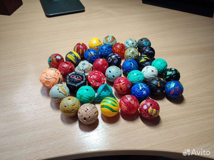 Коллекция бакуганов 38шт. со специальной коробкой