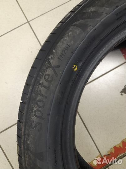 Triangle Sports TH201 215/50 R17 104VR