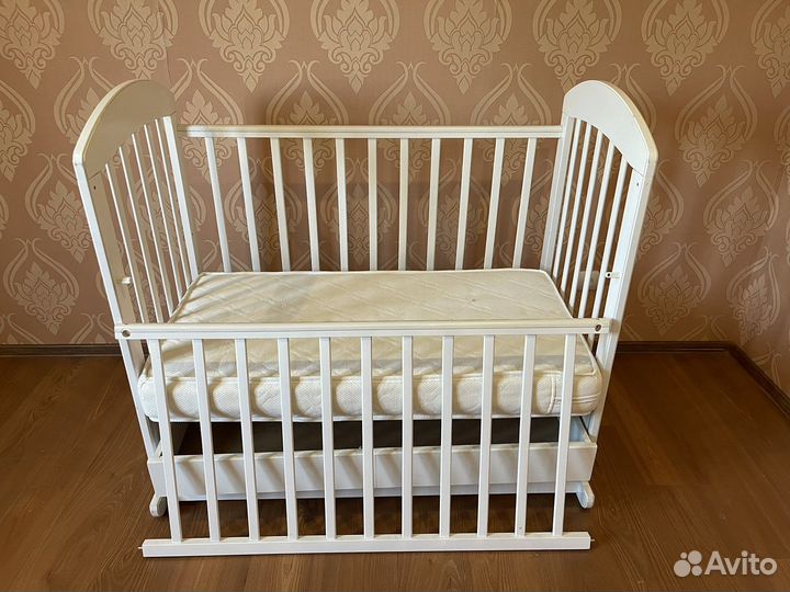 Детская кровать качалка
