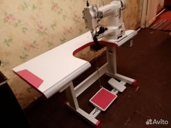 Швейная машина