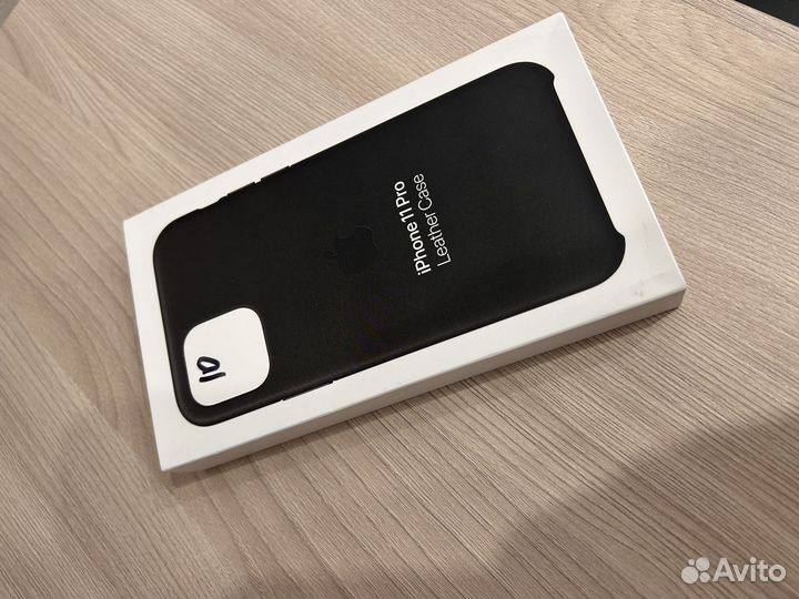 Оригинальный чехол на iPhone 11 pro