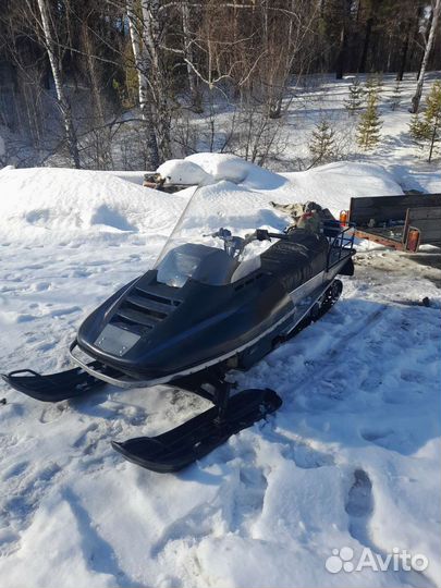 Продам снегоход рысь