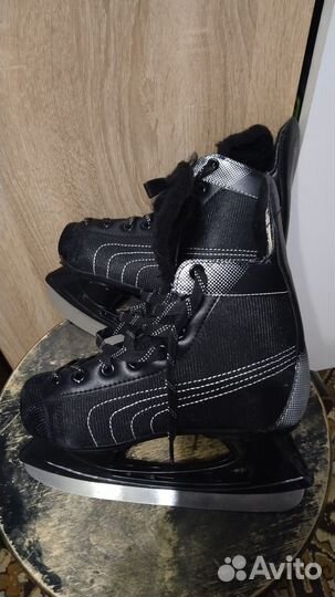Коньки хоккейные детские