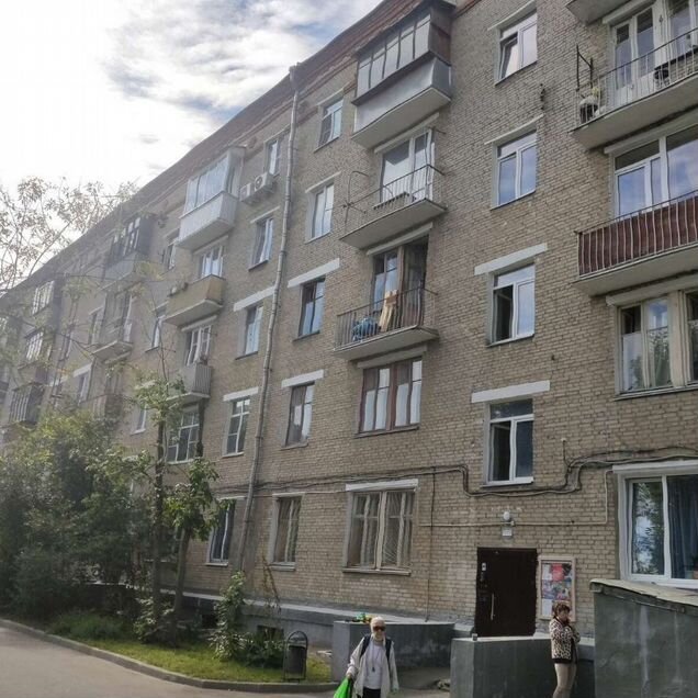 Комната 34 м² в 1-к., 1/5 эт.