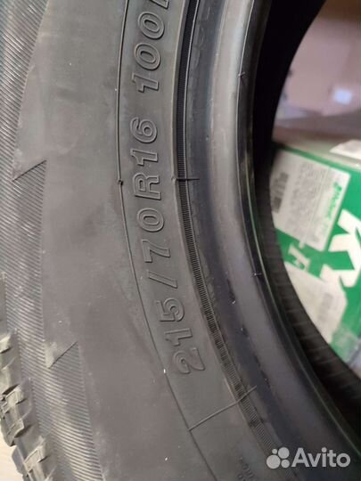 Yokohama GEOLANDAR G015 215/70 R16