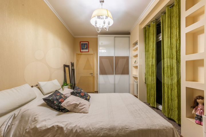 Комната 18 м² в 3-к., 14/18 эт.