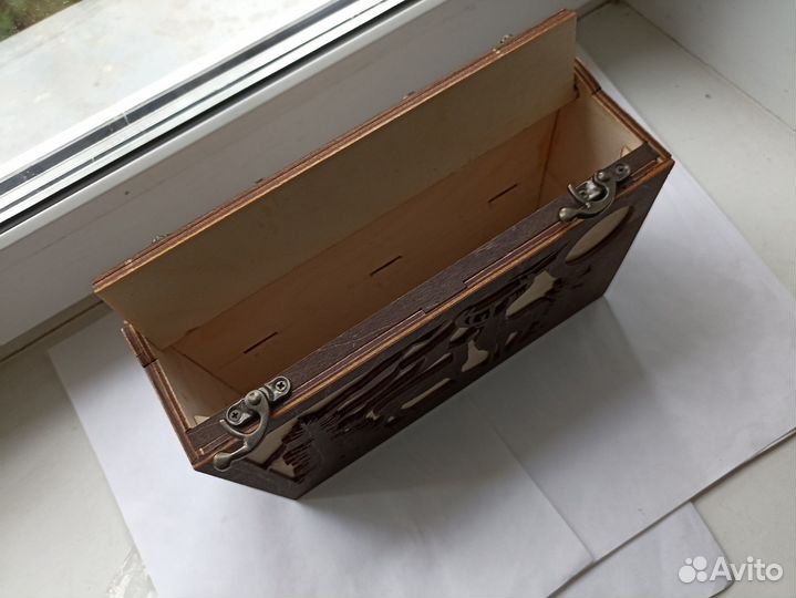 Шкатулка сундучок резьба Олени