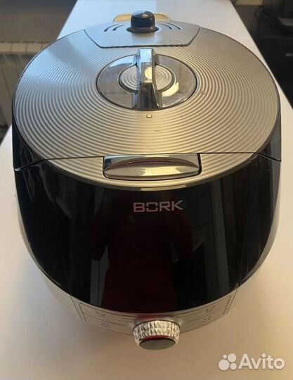 Мультиварка bork u803