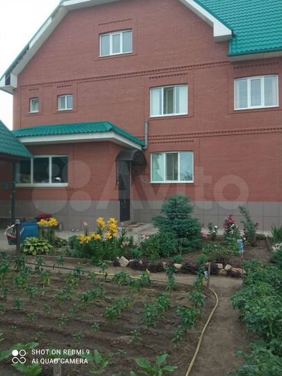Дом 350 м² на участке 8 сот.