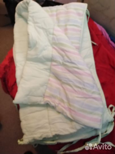 Бортики в детскую кроватку