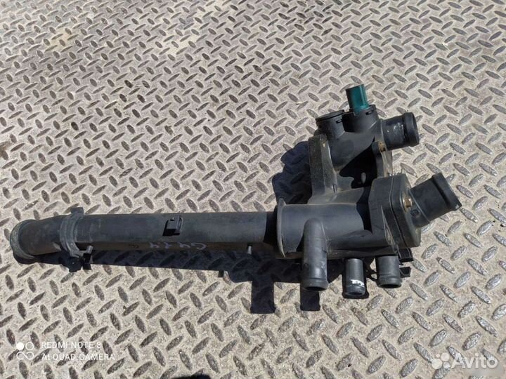 Термостат Golf 4 VW цена за корпус