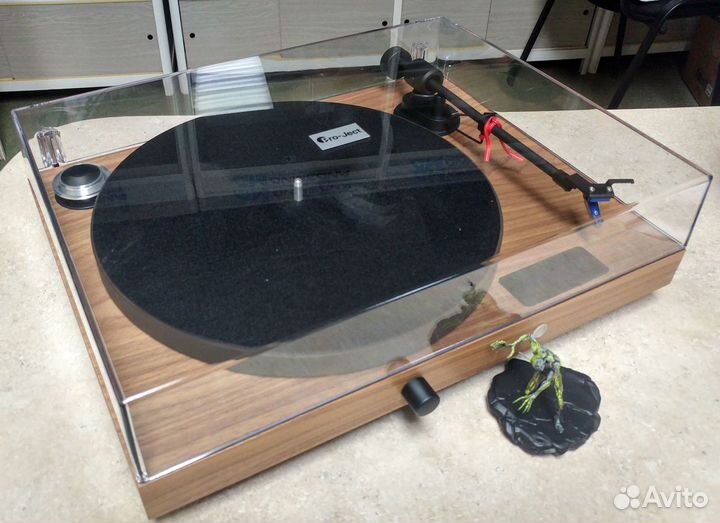 Виниловый проигрыватель Pro-Ject juke BOX S2