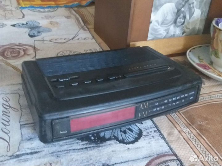 Радио часы будильник Sunny