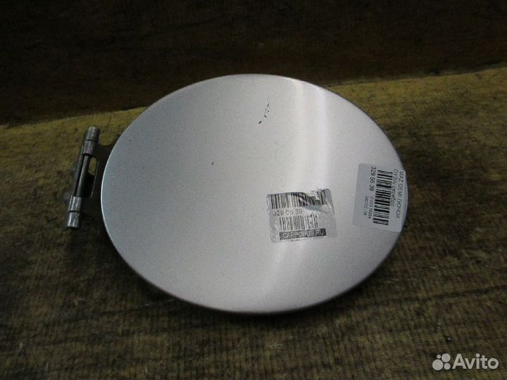 Лючок Mazda Demio DY3W
