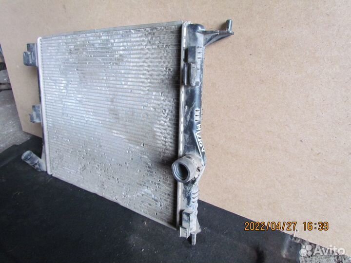 Радиатор охлаждения рено логан