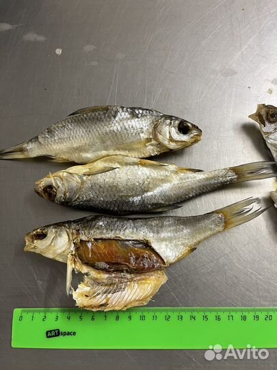 Астраханская вобла с икрой