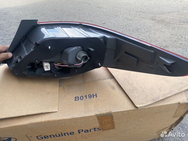 Фонарь задний solaris 4DR 924014L600 Hyundai-KIA