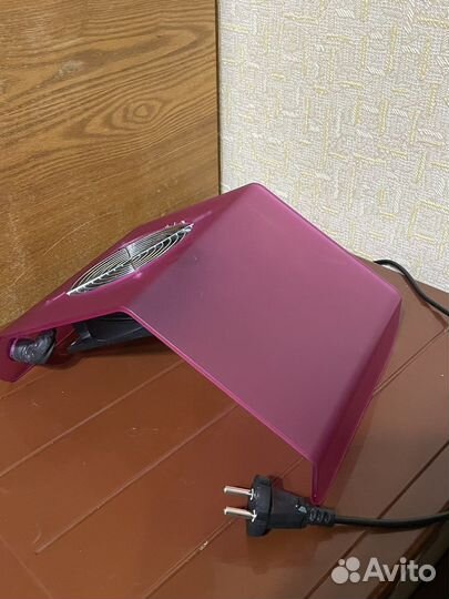 Маникюрный пылесос