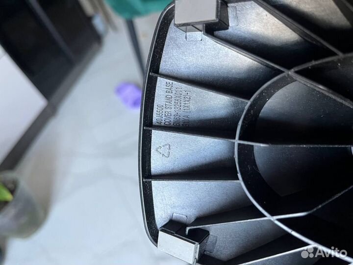 Подставка для телевизора Samsung MU6100U