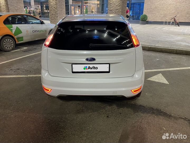 Ford Focus 1.6 МТ, 2010, 266 250 км