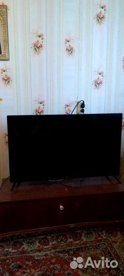 Телевизор Dexp H39E7000C