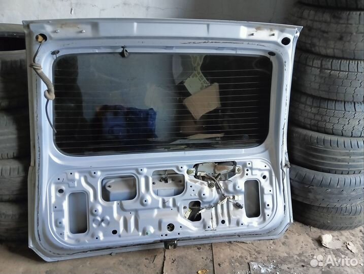 Крышка багажника nissan х- trail t30