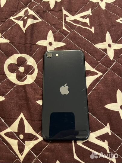 iPhone SE (2022), 128 ГБ