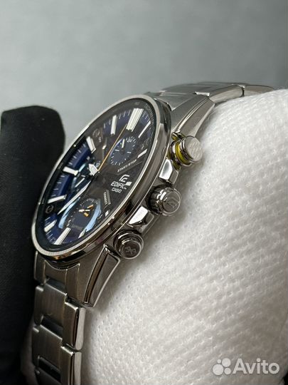 Часы Casio Edifice EQB-1200DB-2A