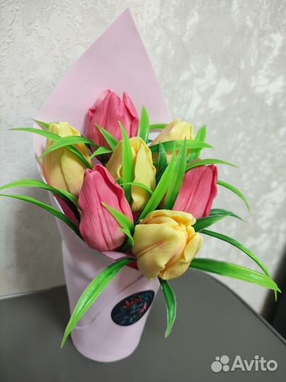 Тюльпаны на 8 марта ручной работы