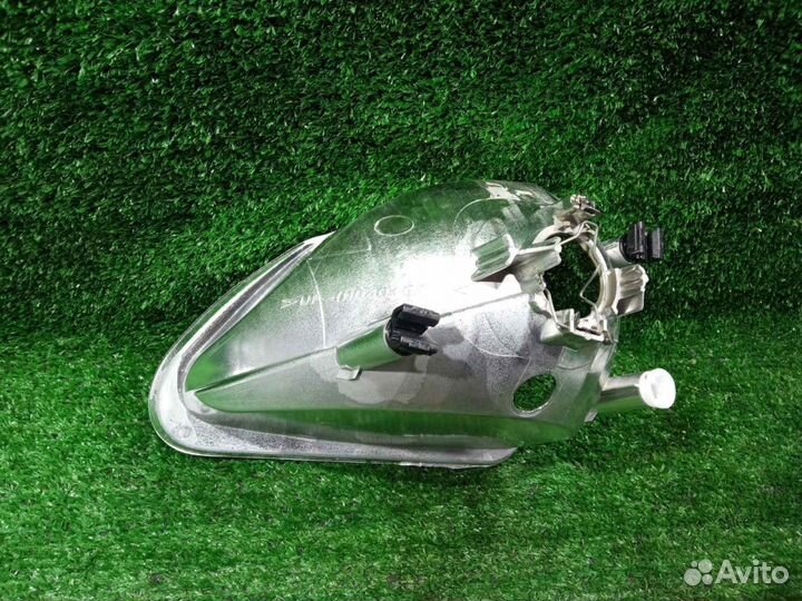 Отражатель фары Logan (05-08) R б/у