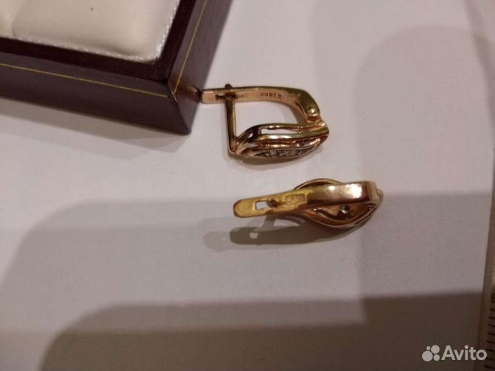 Золотые серьги 585 пробы с фианитами