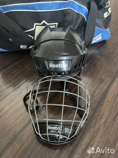 Хоккейный нагрудник, шорты, шлем, краги