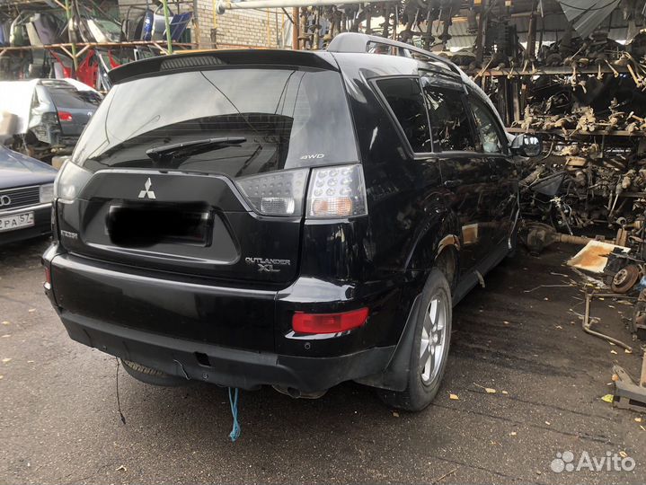 Mitsubishi outlander в Разборе